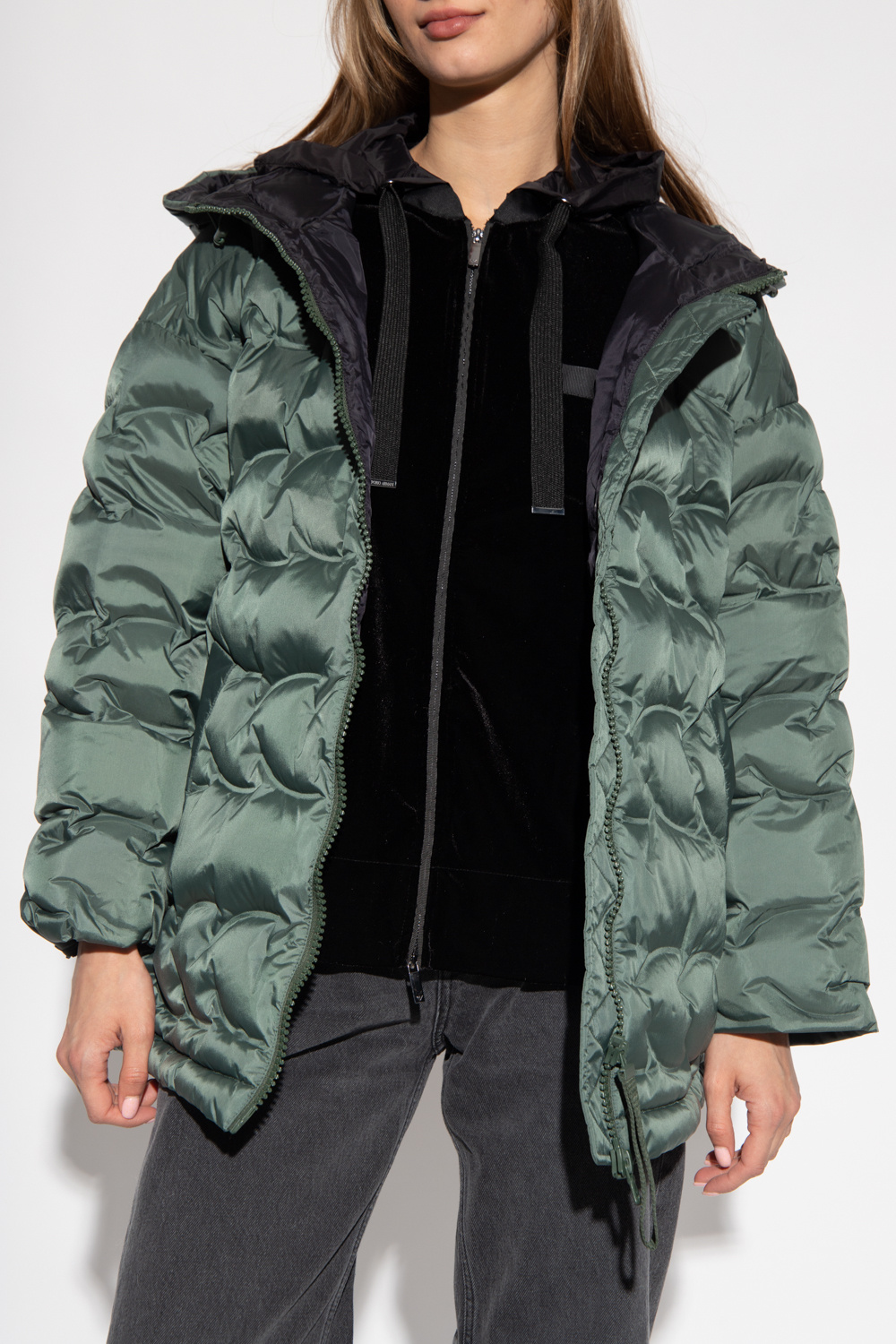 Giorgio Armani ribbed detail slim cut T shirt Green Down jacket Emporio Armani SchaferandweinerShops Spain